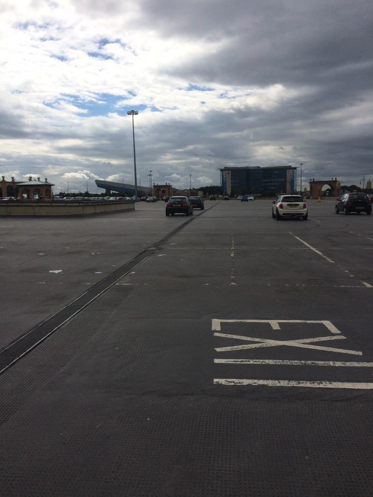 danwatson35's tweet photo. @ParkingWankers not enough room in the Trafford centre car park for this guy http://t.co/foItg6AkoF