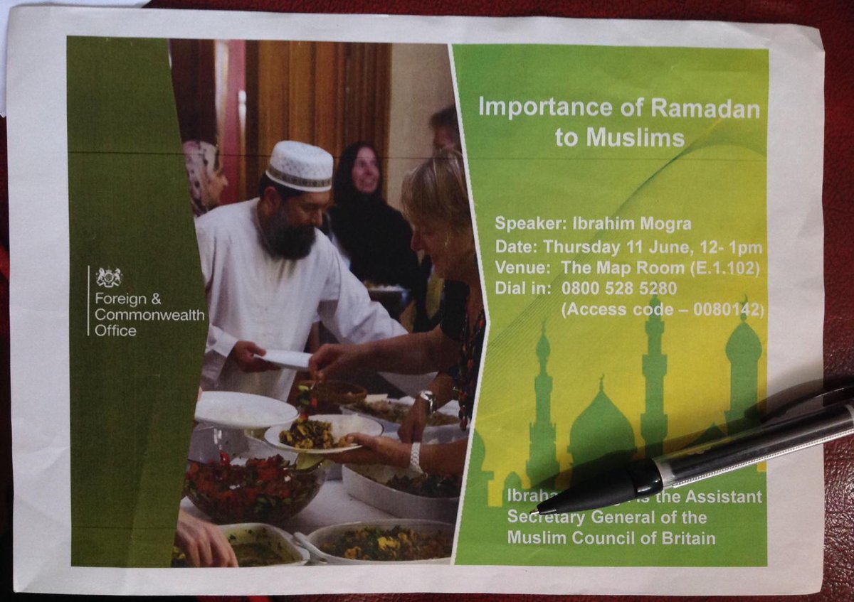 IbrahimMogra's tweet photo. Looks like food is all the rage! Photo from iftar #Ramadan2014 hosted by @JustinWelby @lambethpalace #InterFaith http://t.co/2FCRtTPXhy