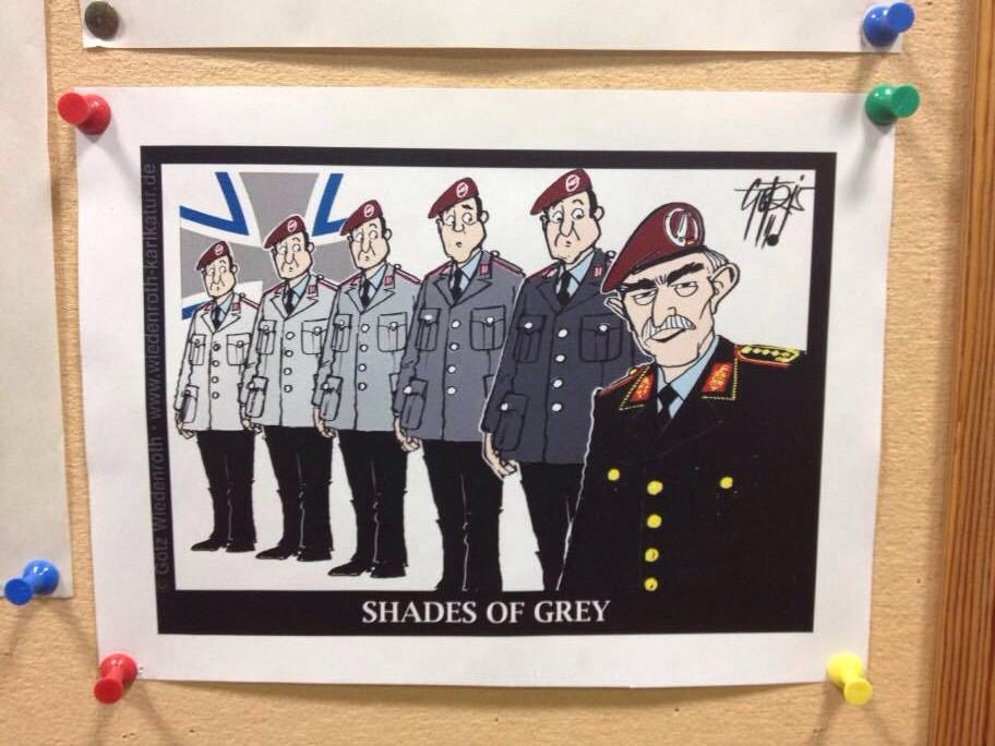 Klatttalk's tweet photo. Neulich @hsubib #bundeswehr http://t.co/BCVdlXKqyH