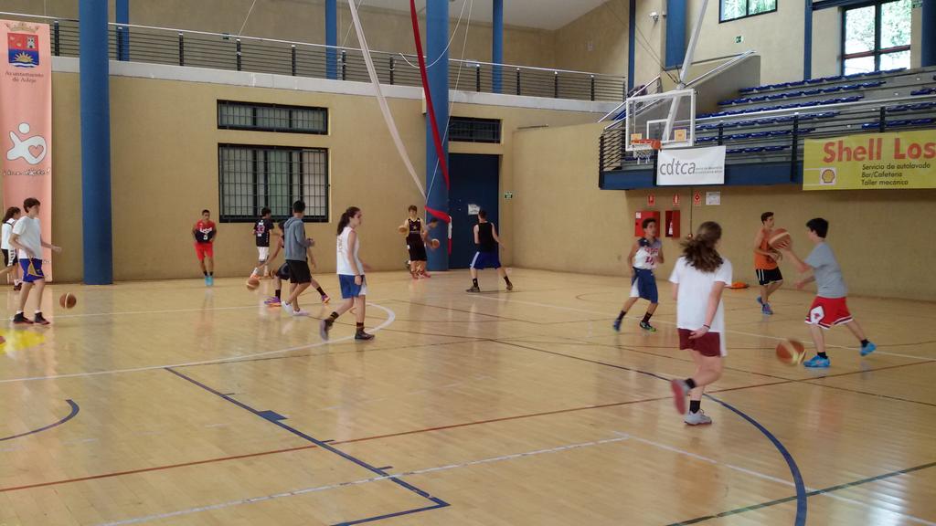 SmAdeje's tweet photo. Buen trabajo!!! #esteañopromete http://t.co/xj7bJhmwNs