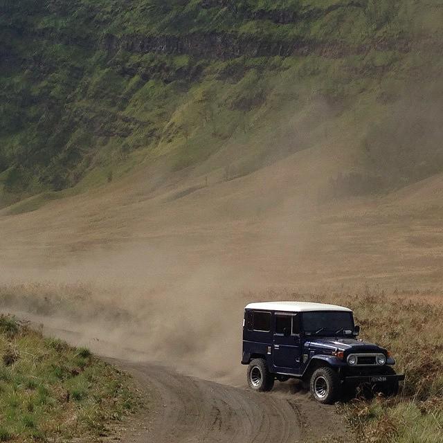 TemenNyantai's tweet image. 4wd Jeep on vacation #letstravelindonesia #lovejava #bromo
Jeeplovers.
Repost from @agungsyahputra12