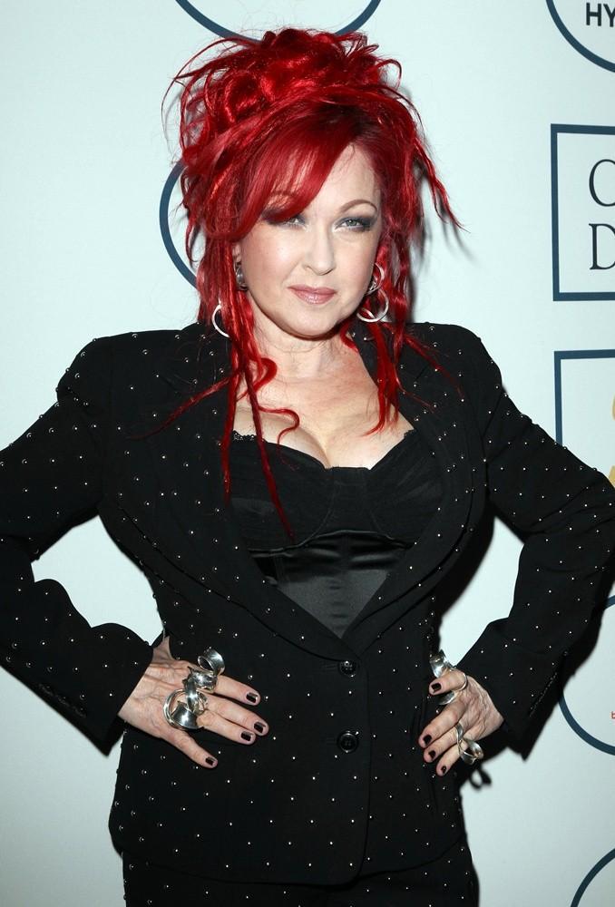 Happy birthday to my favorite actress, Meryl Streep & one of my favorite singers & fashion icons, Cyndi Lauper! 