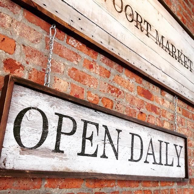 CapponesNYC's tweet photo. Come say hi @gansmarket #sandwiches #howisummer #food #foodmarket #marketsofny #nyceats #e… http://t.co/bb0qD9Bt1a http://t.co/ztVX6iG8p8
