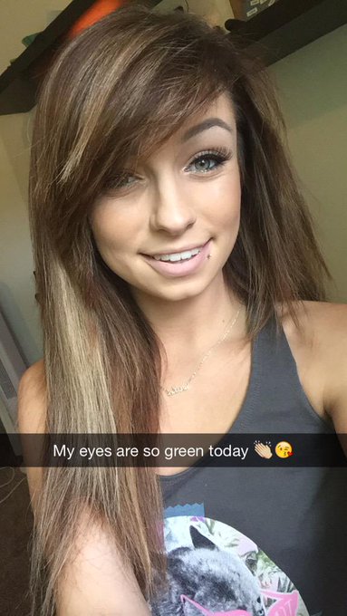 My eyes are so green 😍 http://t.co/FQRHrblLXf<a href="/tag/bikinibarista"class="tags"><span>#bikinibarista</span></a>