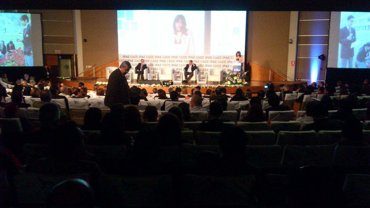 CmsppPERU's tweet photo. #ColegioMayor presentó propuesta educativa y aportes a EBR en @ipaeCADE http://t.co/IoOWA7egG3