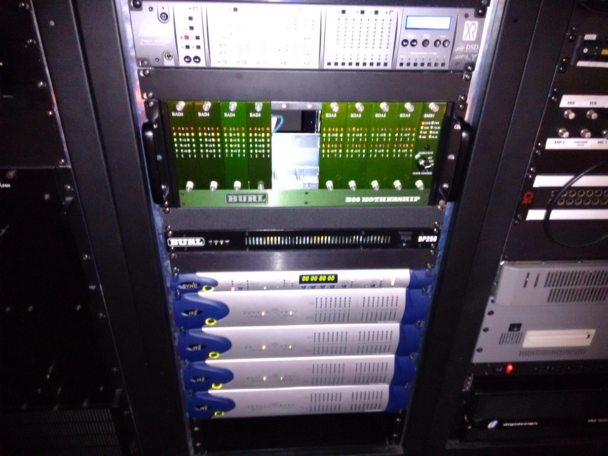 ElCieloRec's tweet photo. Terminando de instalar Burl+Prism @elcielorec 
#ElCieloRec http://t.co/fTUXfbHbUK