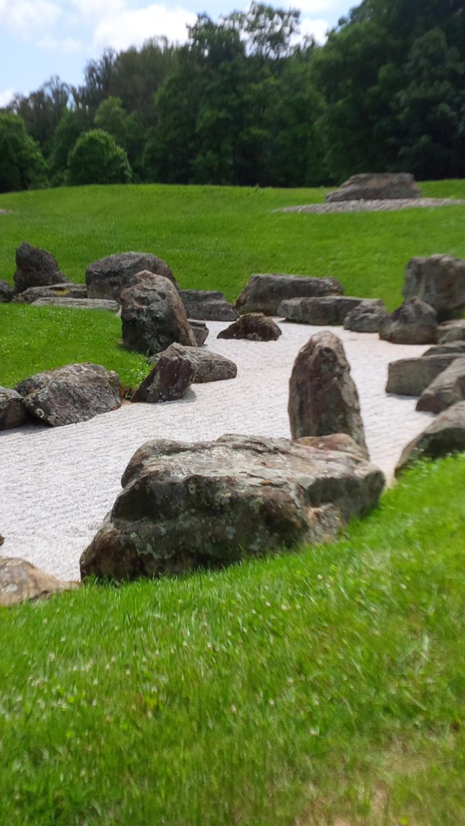 Beautiful Japanese Garden at #dawesarboretum one of my favorite places! #naturesbeauty #lifeisart #lickingcountyohio