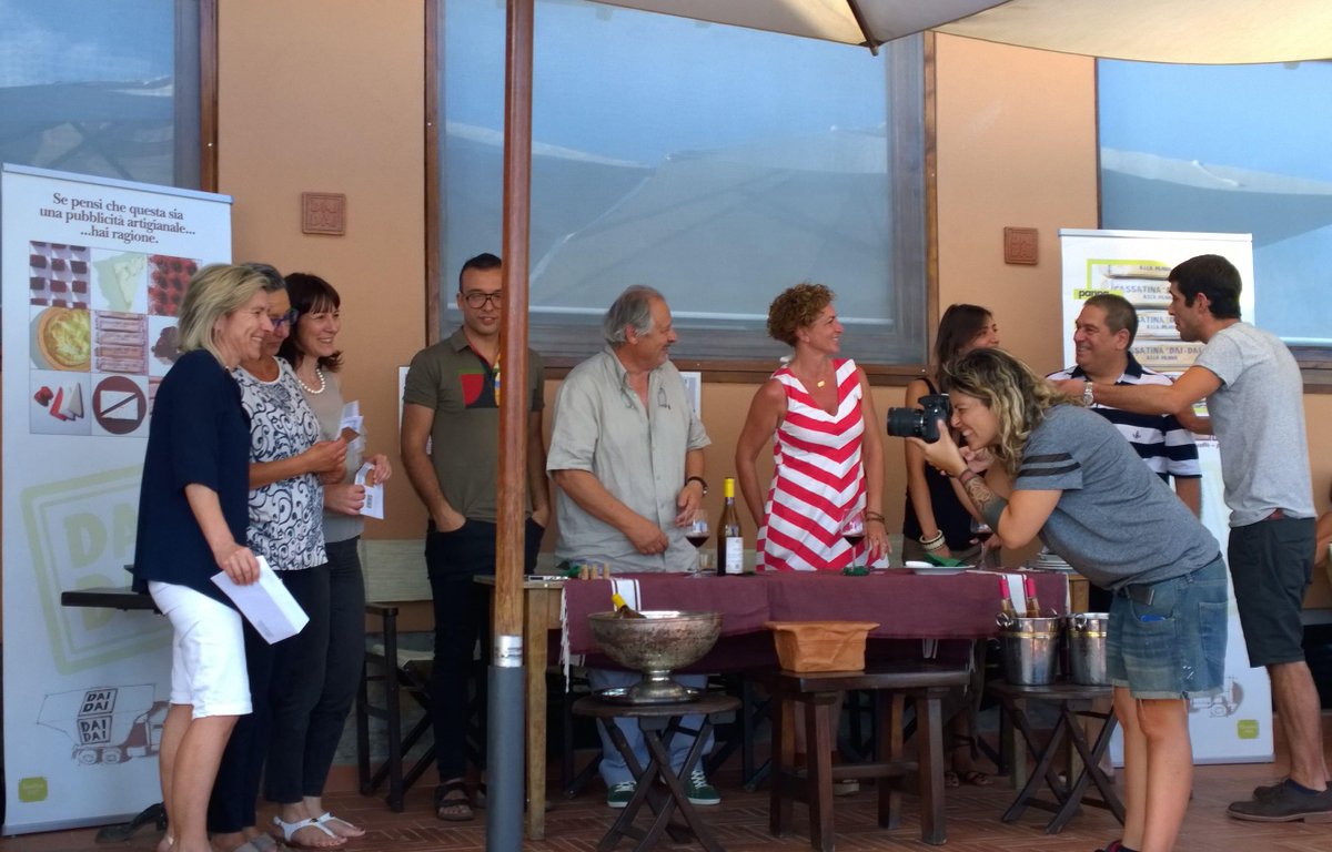 DNACulinario's tweet photo. Final round of the First Contest @Daidaicaffè in Castiglioncello Tuscany. Thanks everyone for the amazing welcoming. http://t.co/0gDBbY8L4F