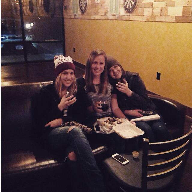 TaylorBaker05's tweet photo. Miss shutting down Sparkys after hours every Monday with the bff's❤️⚡️ @morgancollum @carlieXoconnell #aubstoo http://t.co/DX3tR2rNh6