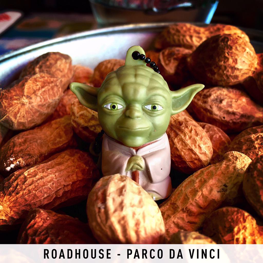TourYoda's tweet photo. #Yoda visit @Roadhouse_Grill #parcodavinci @fiumicnoweb #nuts moment waiting #StarWars #TheForceAwakens http://t.co/EqTfw4T6Ce