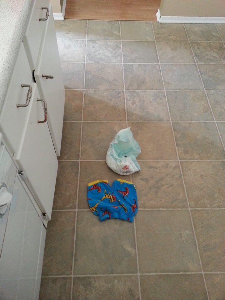 ParentingStats's tweet photo. 33% of people in the house are currently wearing pants. http://t.co/WPYM1RvAPE