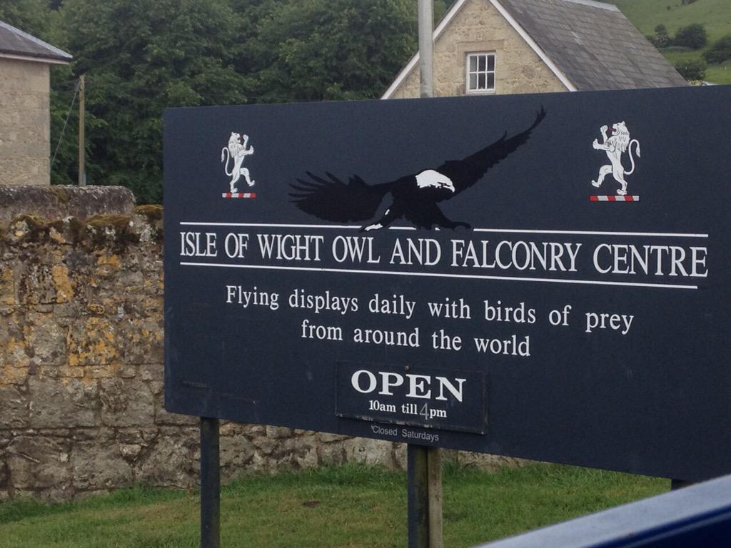RodbourneCheney's tweet photo. Our children have arrived at the Isle of Wight! They loved the Owl and Falconry Centre and enjoyed their tractor ride http://t.co/iPhhCEvftZ