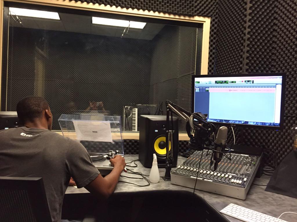 KCOUrecording's tweet photo. @vern_percy3 working on creating new promos with old vinyl! http://t.co/kdtj96QLto