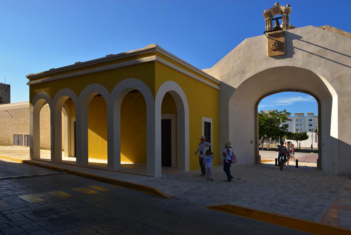 ferortegab's tweet photo. “@CampecheTravel1: Murallas, fuertes y baluartes hacen de #Campeche la única Ciudad amurallada en México. Conócela http://t.co/9pEAl12kOr”