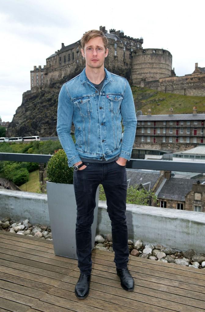 outlanderdream1's tweet photo. For fans of#AlexanderSkarsgard at the Edinburgh Film Festival Yeah that's a blend waiting to happen!! http://t.co/AyTr1OTWuZ