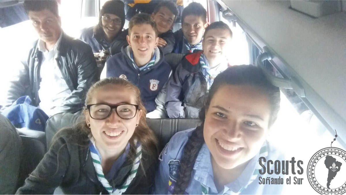 SonandoelSur's tweet photo. En el bus seguimos la aventura https://t.co/srzR8KpQQg http://t.co/mUM0jbisoA