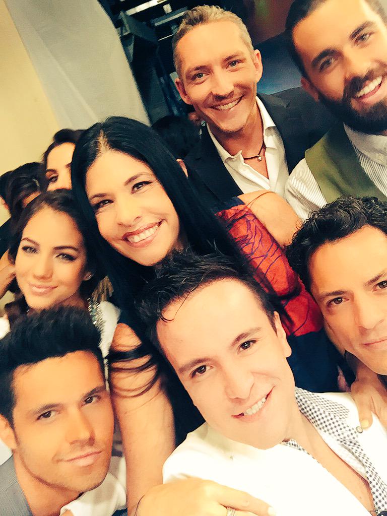 GRACIAS por tanto 🙏🏻😉 <a href="/EleazarGomez33/">Eleazar Gómez</a> <a href="/JPMinor/">jose pablo minor</a> <a href="/elavelden/">Ela</a> <a href="/paumarcellini/">Pau Marcellini</a> <a href="/mike_biagio/">Mike Biagio</a> <a href="/rmaltagliati/">Roberto MALTAgliati</a> <a href="/raquelgarzac/">raquel garza</a>