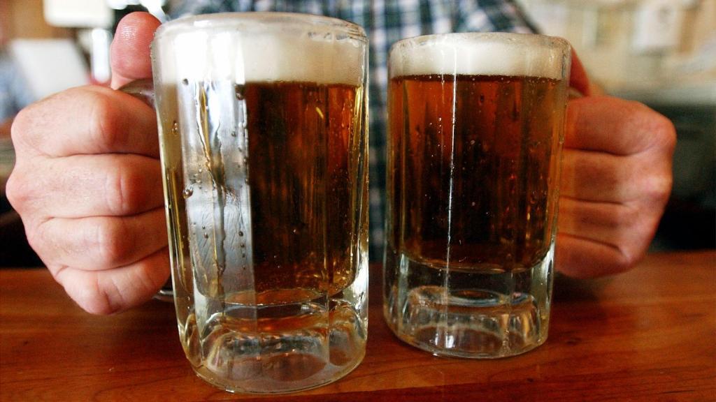 Forbes's tweet photo. The craft beer boom has led to an explosion of specialty craft &amp; micro brewers: http://t.co/skYxYFO4Q4 http://t.co/srz5M9qs2m