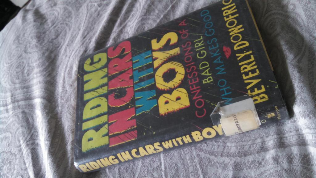 bfhreads's tweet photo. And my favorite book read during #rainbowthon 4.5/5 Thanks @CarpethisLibrum for hosting! I had a lot of fun! http://t.co/7g58UPJWsf