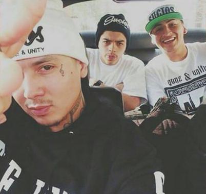 _areezo's tweet photo. Man Crush Mondays โค Doing Work In The Studio Today ๐ค #Ak47Boyz #EMCSenatra #JROX #KingLilG #DelRecords @kinglilg http://t.co/3o0xN4S3HV