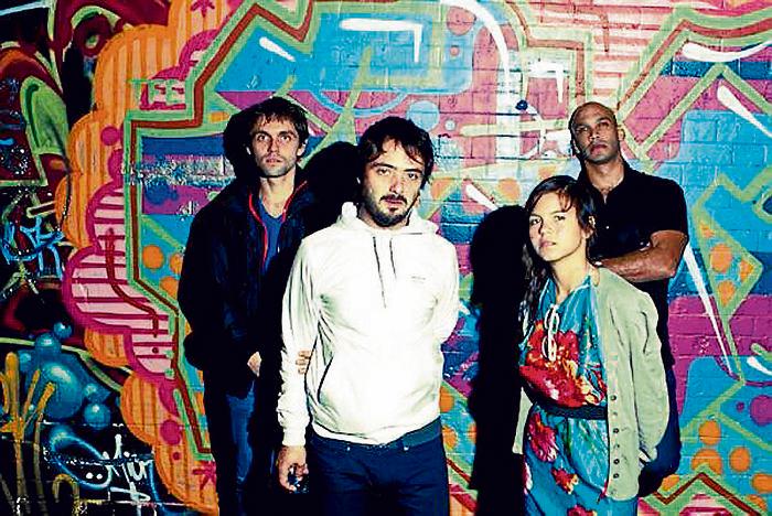 OlebuMexico's tweet photo. La agrupación colombiana @bombaestereo nos presentan su último material “Amanecer” -> http://t.co/g4SV5ueCV9 http://t.co/m4T9FyNm9J