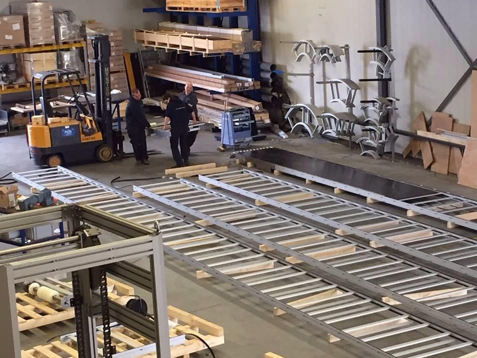 FSSolutionsBV's tweet image. Laatste voorbereidingen voor een People Mover van meer dan 100 meter voor #automotive klant in Duitsland