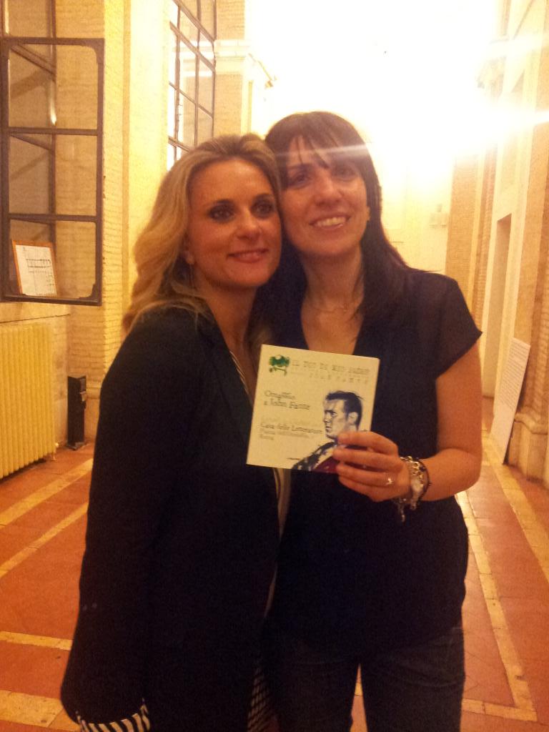 .<a href="/chiaramanna/">Chiara Caramanna</a> e @nadiaterranova illuminate da John Fante. (Nadia è una delle finalisti del Premio Fante 2015)