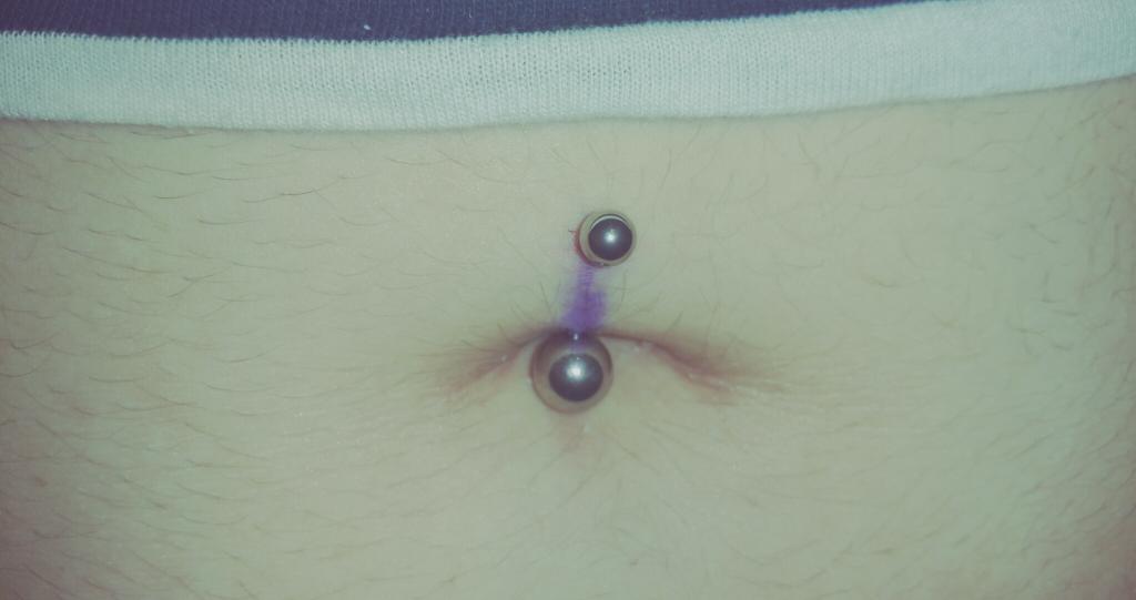 raqel_dehesa's tweet photo. ♡ ~ Nuevo Pircing ~ ♡ http://t.co/FZnrdWT91I