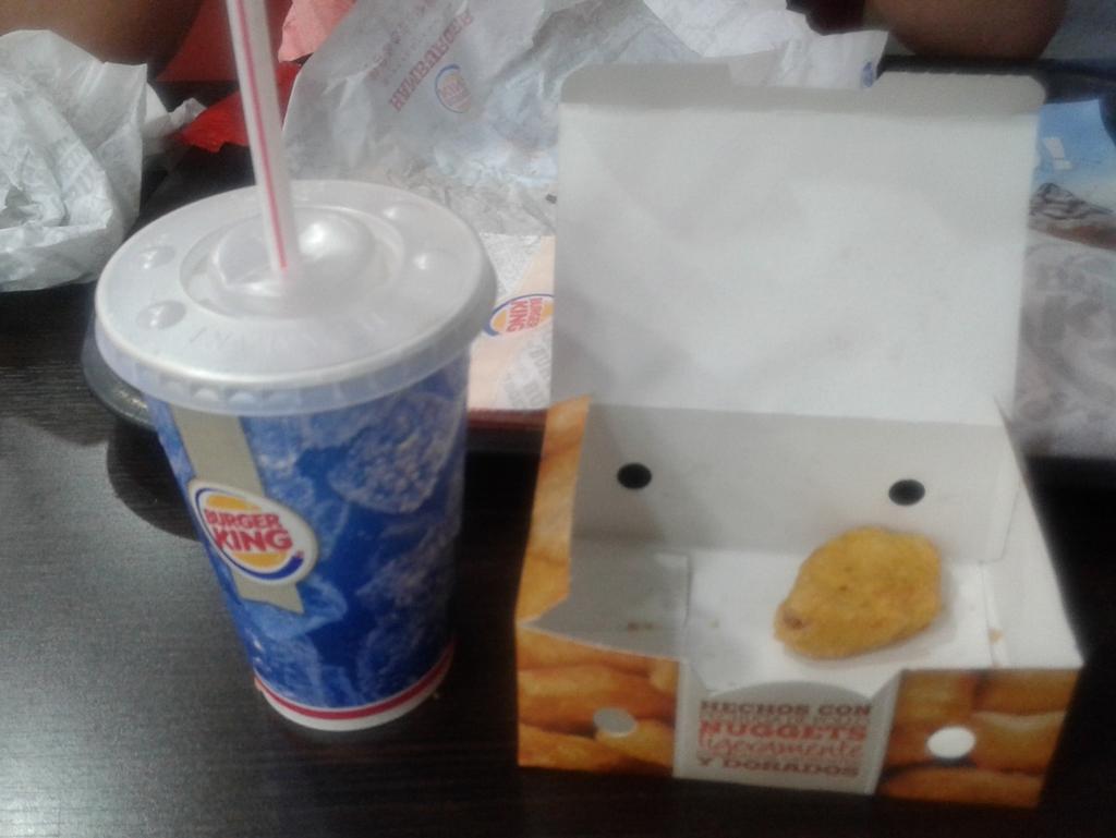 PPA22's tweet photo. De BK con el tt @Juanan799 . Foto de las sobras. http://t.co/oENiOe4YTq