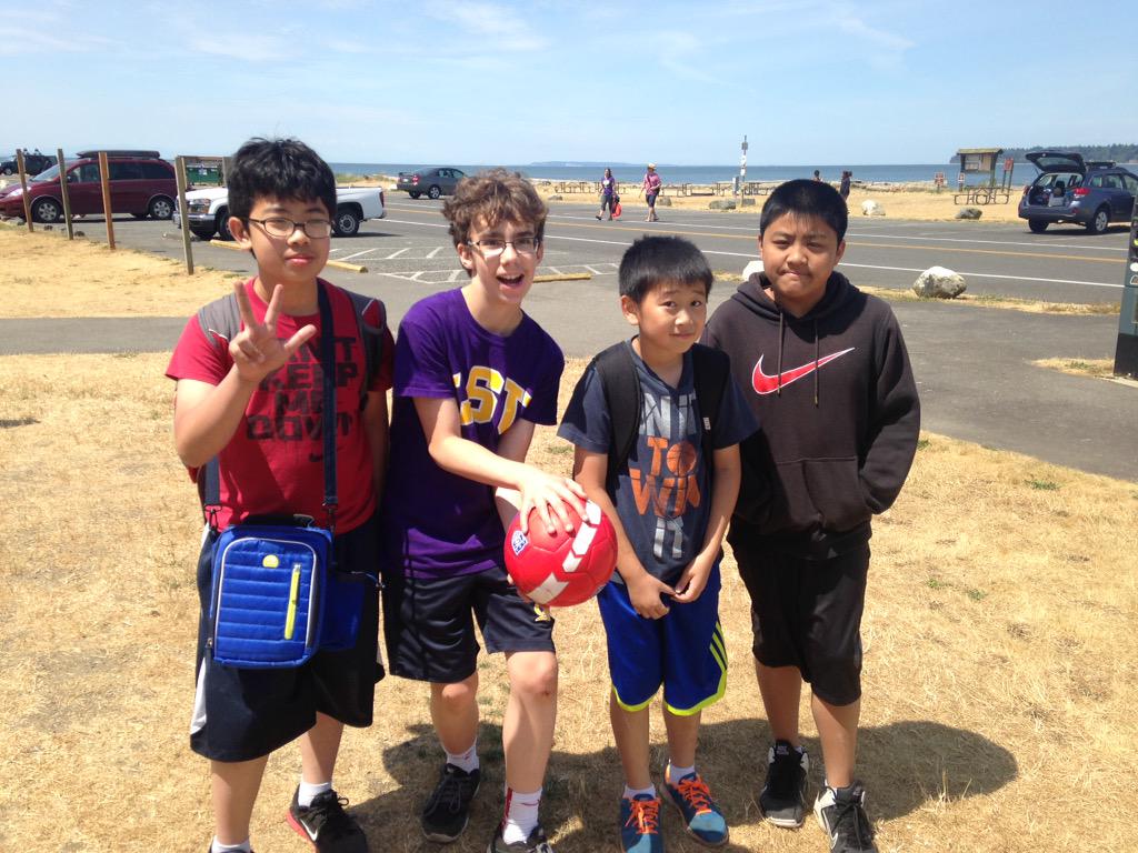 TeacherStrow's tweet photo. @jay_jordan01 Birch Bay Field Trip http://t.co/Gk38iqyKN0