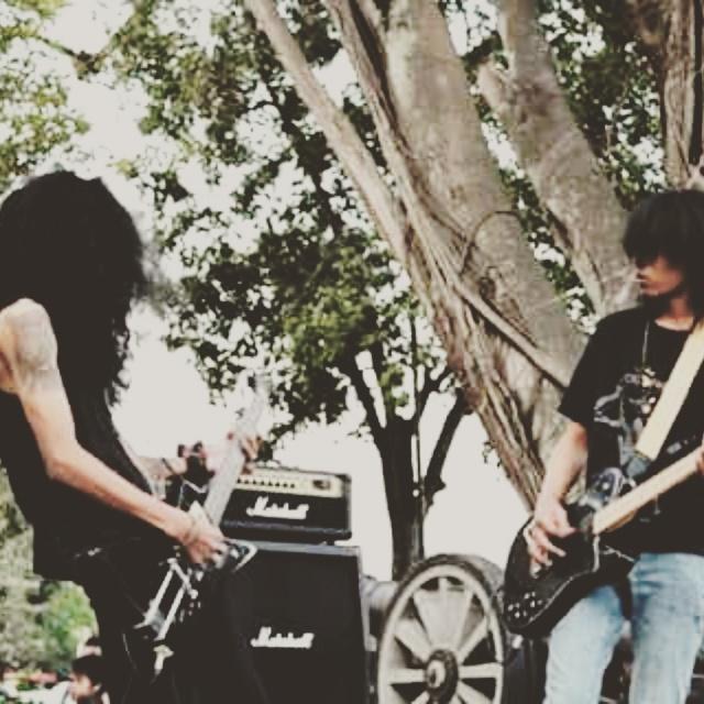 Kangen dengan dua gitaris ini