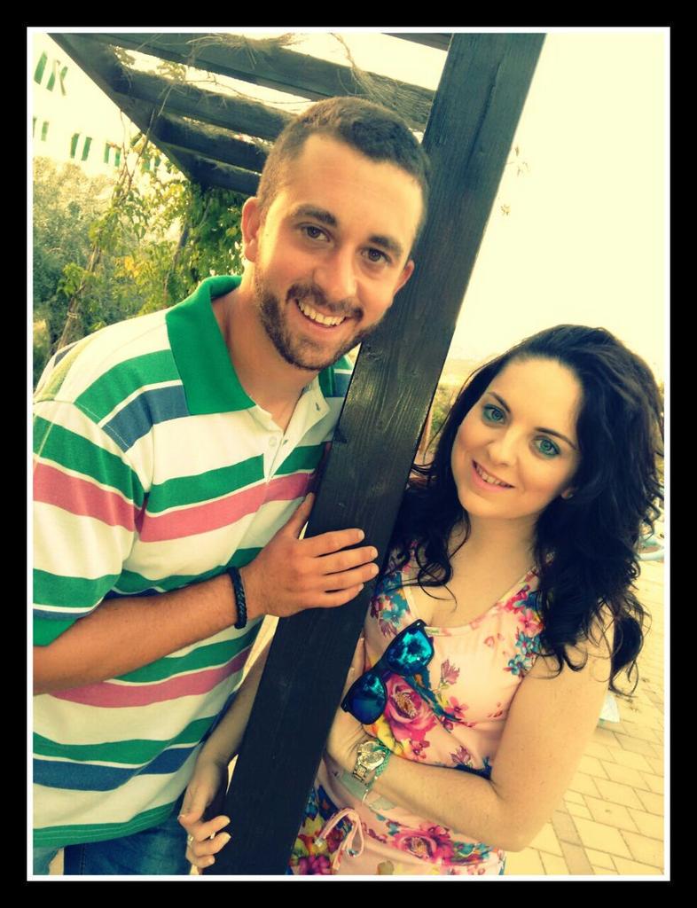 rafapexi's tweet photo. Estar contigo me hace felizzzz http://t.co/v8Zs9zAiO9