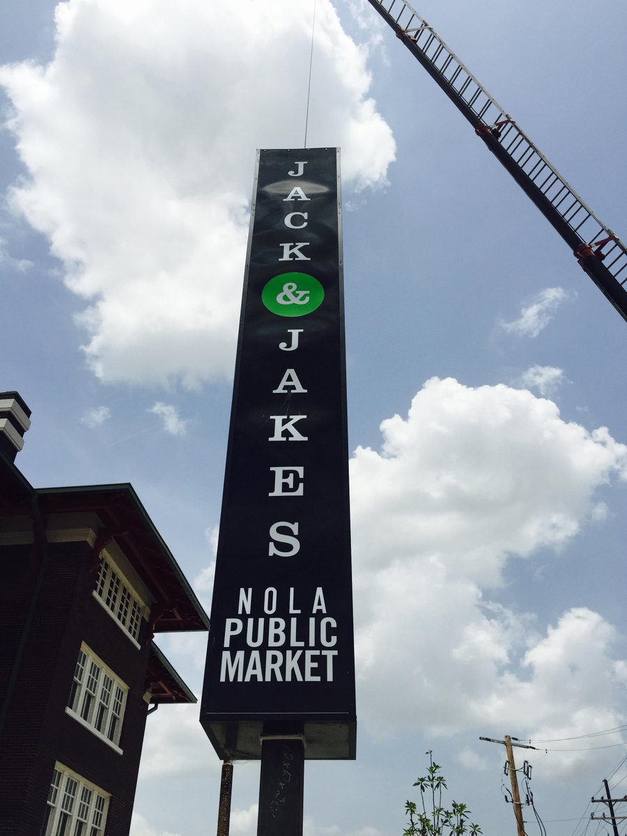 GoPropeller's tweet photo. #Accelerator alum @jackandjakes' sign is up on #OCHaley! Can't wait for the opening this summer! #healthyfood #local http://t.co/yS57ooiUid