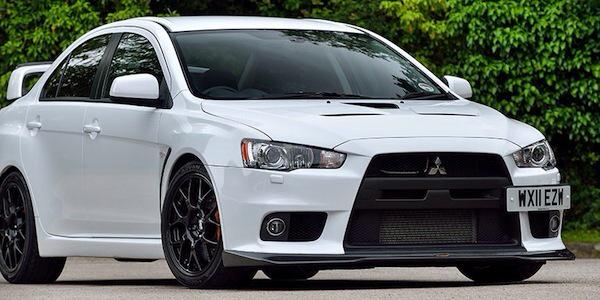 ArousingCars's tweet photo. RT for an STi Fav for an Evo http://t.co/rAtOGyEVYY
