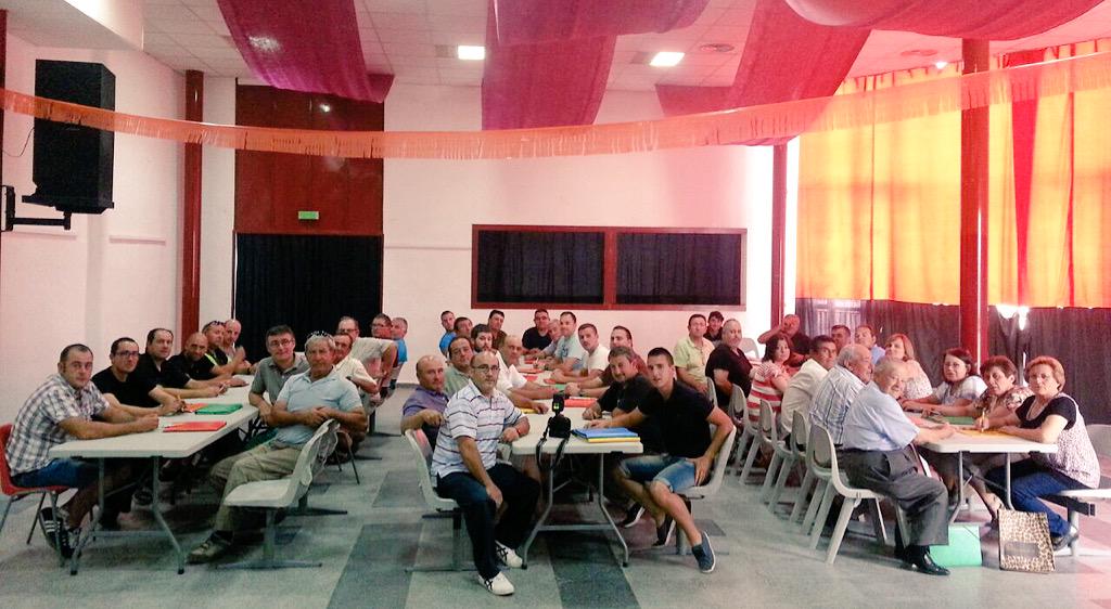 UpaAlbacete's tweet photo. UPA sigue formando a los agricultores y ganaderos | Hoy fin de curso de Manipulador de Fitosanitarios en #Albatana 🌾 http://t.co/KzUbFwy5mG