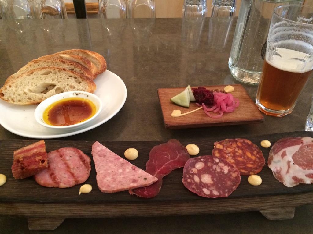 moraninvan's tweet photo. Great lunch today @richmondstn @JohnstonHayden #Toronto #foodie #travel http://t.co/6xxidsPzQL