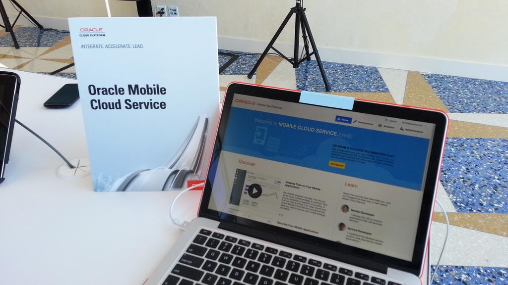 Jeff Davies @Oracle tweet media