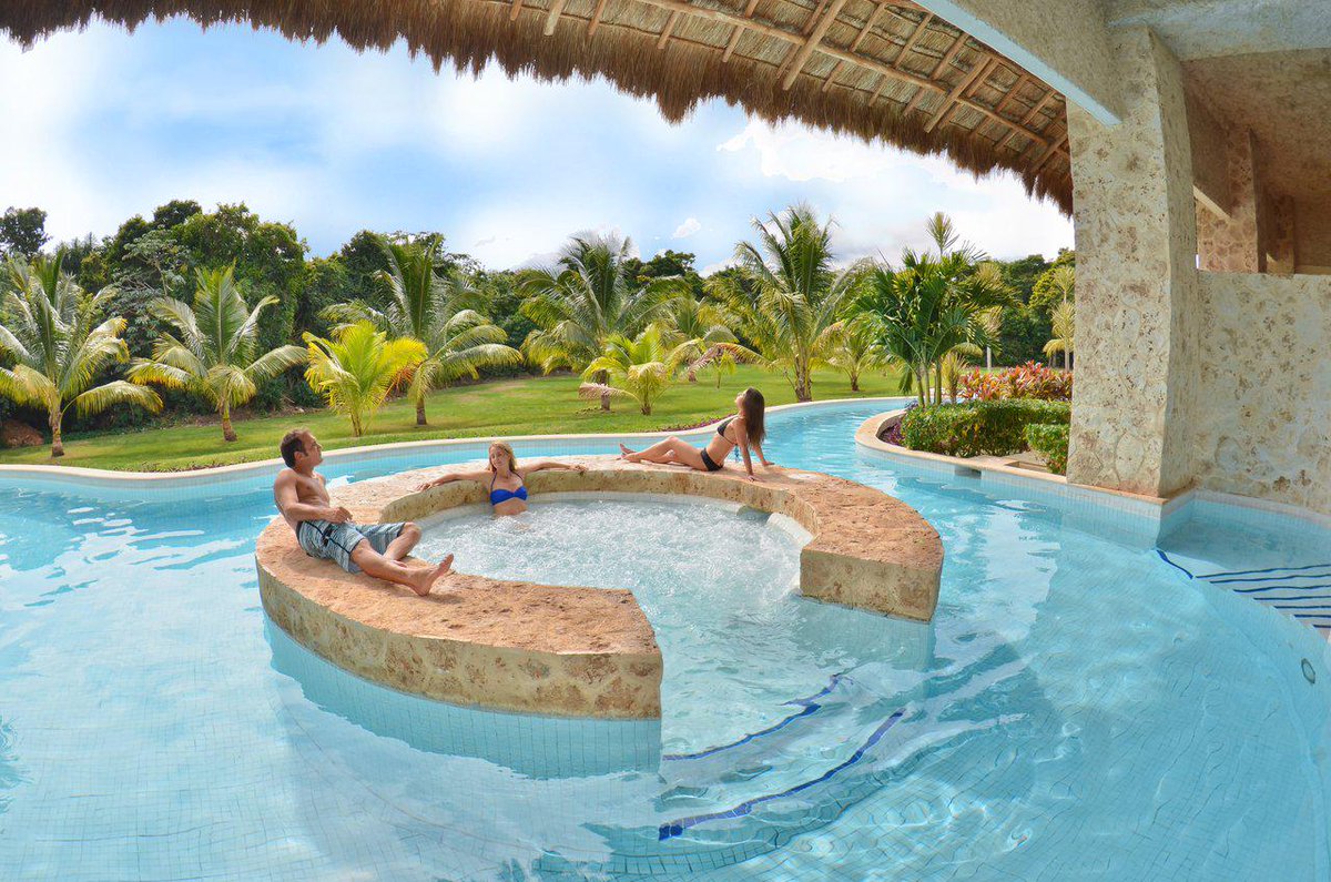 novedadesqroo's tweet photo. #SabíasQue La #RivieraMaya es el destino con la mayor satisfacción del cliente. http://t.co/avaKAjOHKM http://t.co/kzxelHq7Fc