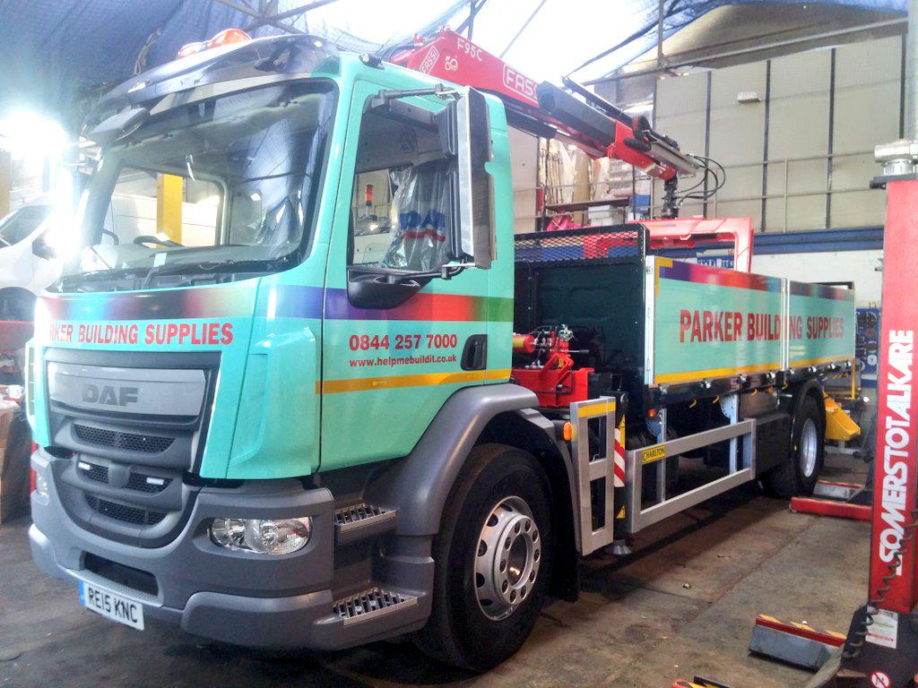 Another truck fully wrapped up for the @helpmebuildit fleet. #wrap #signwriting