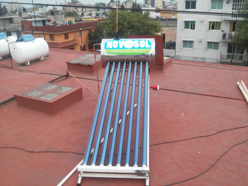 solarisventas's tweet photo. @CompraVendeDF Venta de Calentadores Solares $3,150 para 2 personas entrega a domicilio sin costo D.F 100% acer. inox http://t.co/yZEuaNuRSW