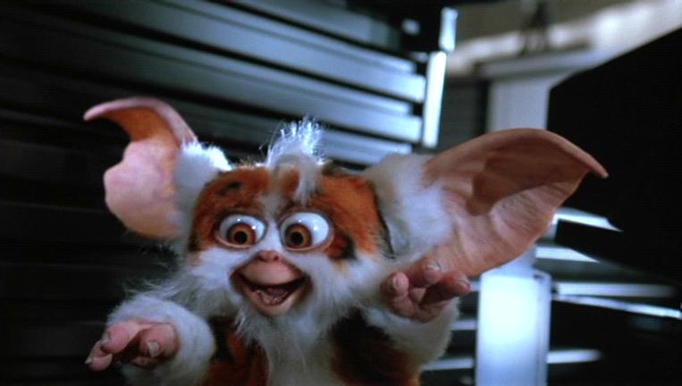 night_tealeaf's tweet photo. This is me when I read that @VareseSarabande released the Expanded Score for #Gremlins2 #JerryGoldsmith #InstantOrder http://t.co/krx3eNoTw5