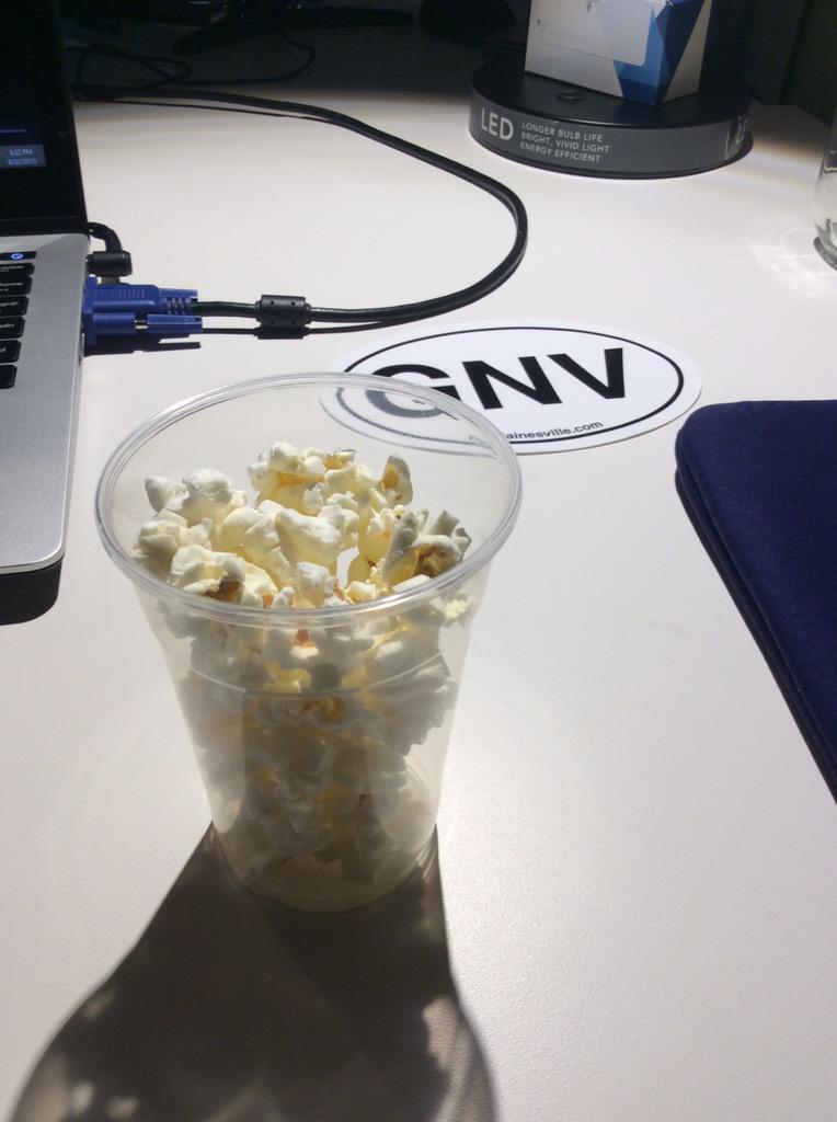 GvilleCreatives's tweet photo. This @OrvillePopcorn Kettle Corn gets the GM team through even the longest of Mondays. #Delicious #WorkSnacks http://t.co/jpmpHt2dm8