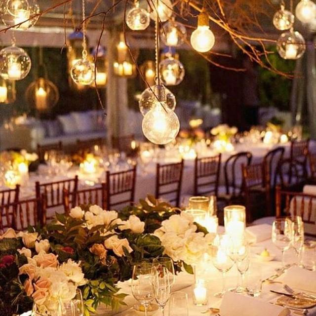 PlannerEventos's tweet photo. Luces sencillas que le dan un toque de familiaridad y calor al ambiente! #weddingplanner #plannertip #plannerevento… http://t.co/sC4ZDVWU92