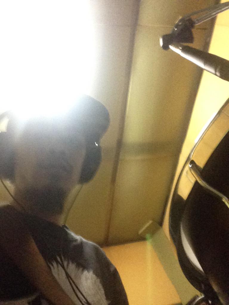 potatokurt666's tweet photo. Recording @killmybride1 #jerk #Percussion #timbau #didj #dreamprojectstudio #port #porttalent #recordinglabel #europe http://t.co/o2XRPoYviF