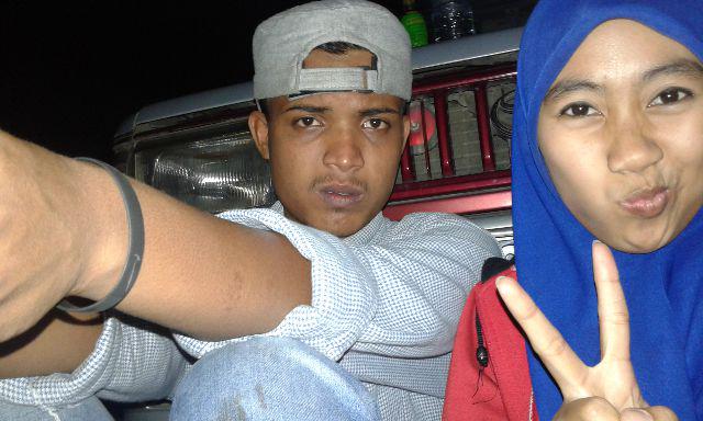 Aseeeekan jam segini udah foto :D