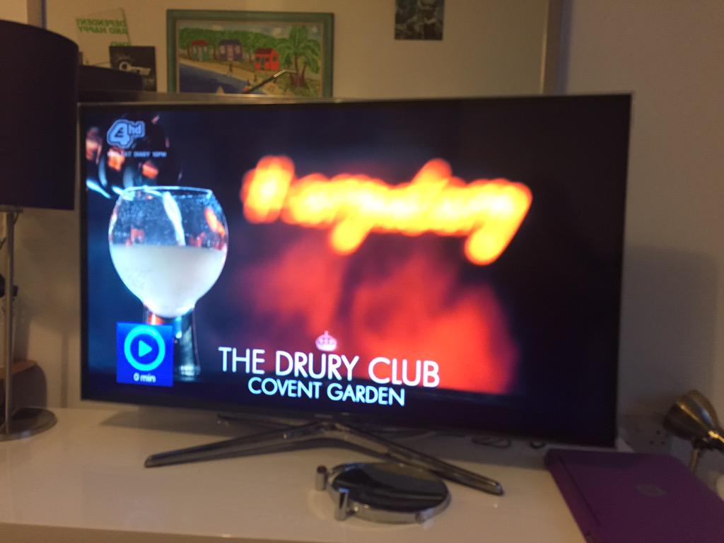 Lara_CMHarris's tweet photo. @TheDruryClub featured on #mic tonight y'all #Alwayslovedthoseglasses ☺️🙋🍷@JoeDuane88 @AlexiaMoros @jameswheeler01 x http://t.co/x97utHTolK