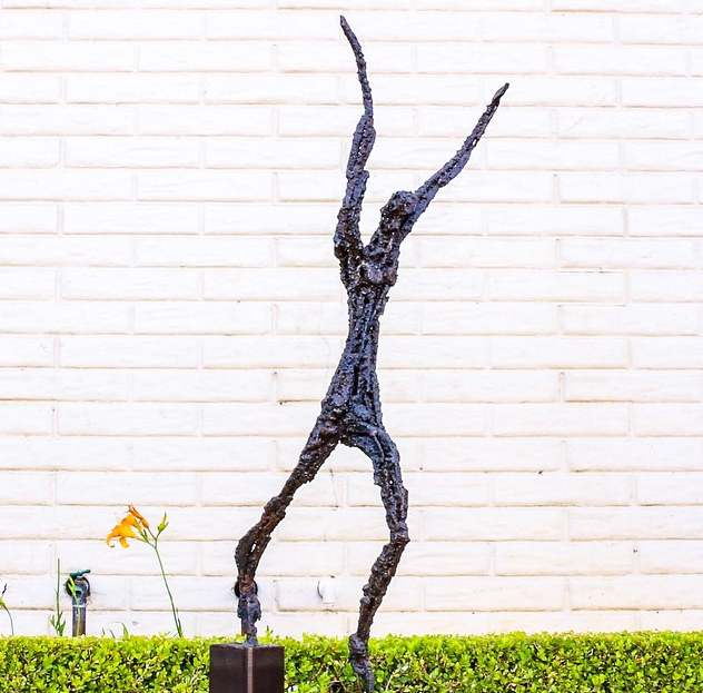 DanishModernLA's tweet photo. Vintage Brutalist Sculpture of Abstract Man by Wasserman
https://t.co/XfWTdFQqqB
#MidCenturyModern #LosAngeles #Retro http://t.co/Gdq7BJnfZv