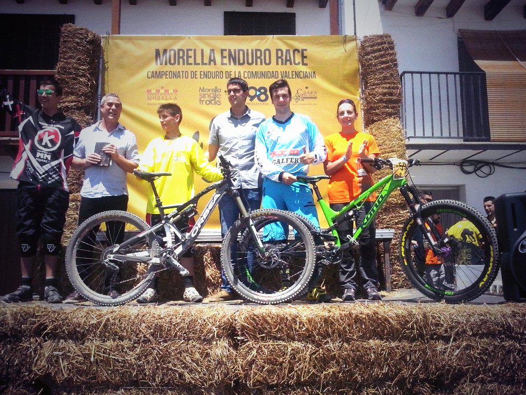 ivansantosb's tweet photo. Flotando en la TC4 #OpenenenduroValenciano @konaworld @GALFER_brakes @AllMStyle @AceSticker http://t.co/FoDEq1ITFB