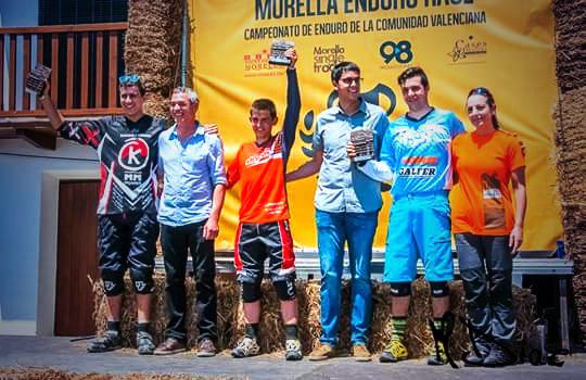 ivansantosb's tweet photo. Flotando en la TC4 #OpenenenduroValenciano @konaworld @GALFER_brakes @AllMStyle @AceSticker http://t.co/FoDEq1ITFB