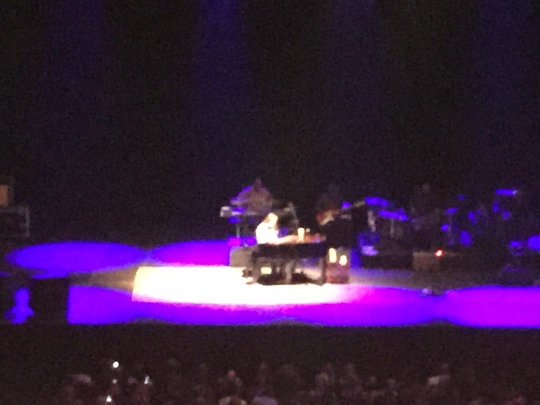 mravanderkroef's tweet photo. Prachtig concert van #jacksonbrown in Heineken Music Hall http://t.co/7i2Sm7fnHp